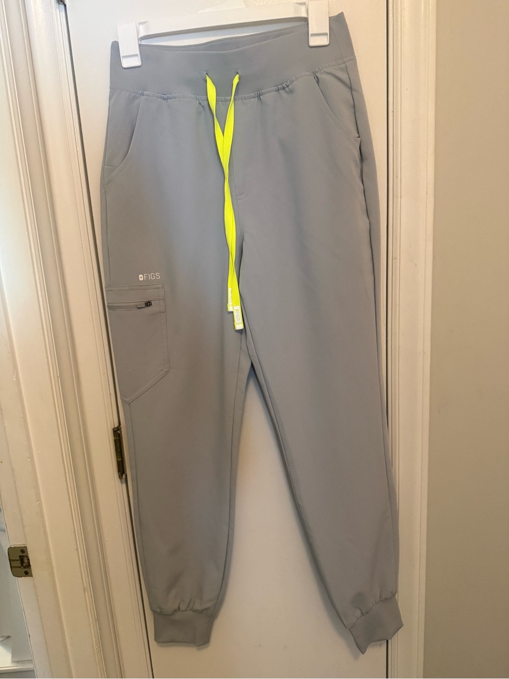 Figs extreme silver arrow high waisted jogger size small nwot